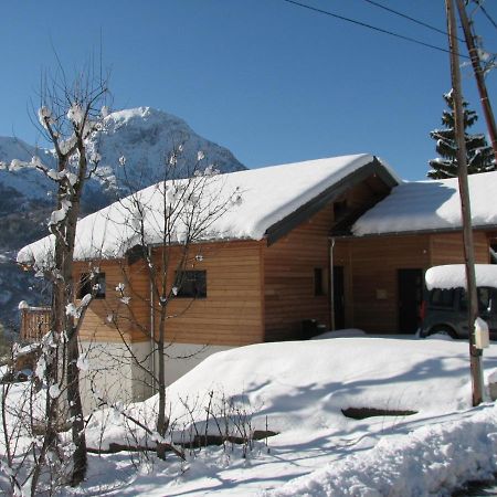 أوري Chalet De L'Infernet المظهر الخارجي الصورة